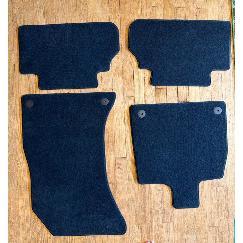 Audi OEM I111233 Black Carpet Floor Mats Set 4pc VCMEX150100 VCMEX15101